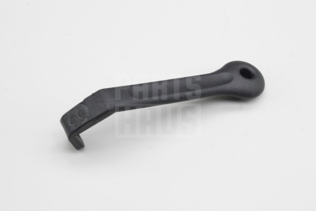 Skoda Fabia 5J Octavia 1Z Yeti Interior boot lid handle 1Z5827895A 47H
