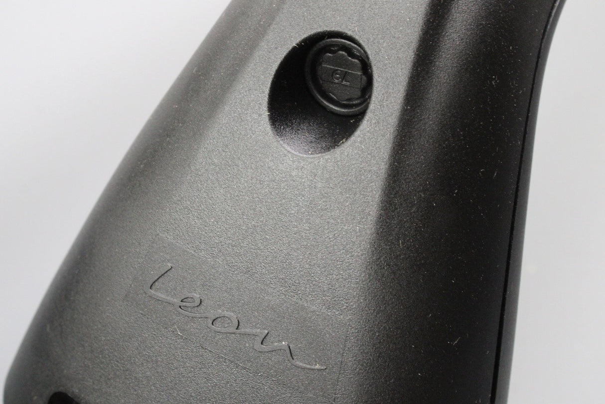 SEAT CUPRA Leon Hatchback 2020-on accessory roof bars 5FA071151