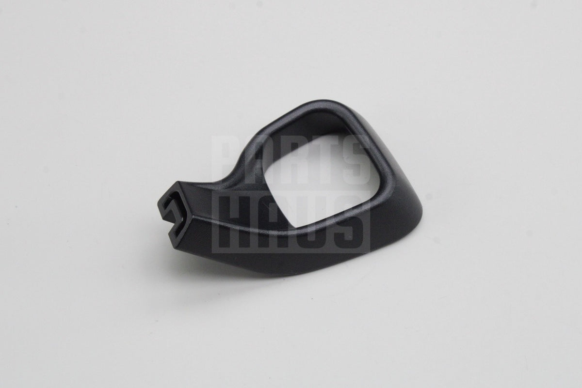 Audi A3 S3 RS3 8P TT TTRS R8 right front seat slide handle 8P0881232 9B9