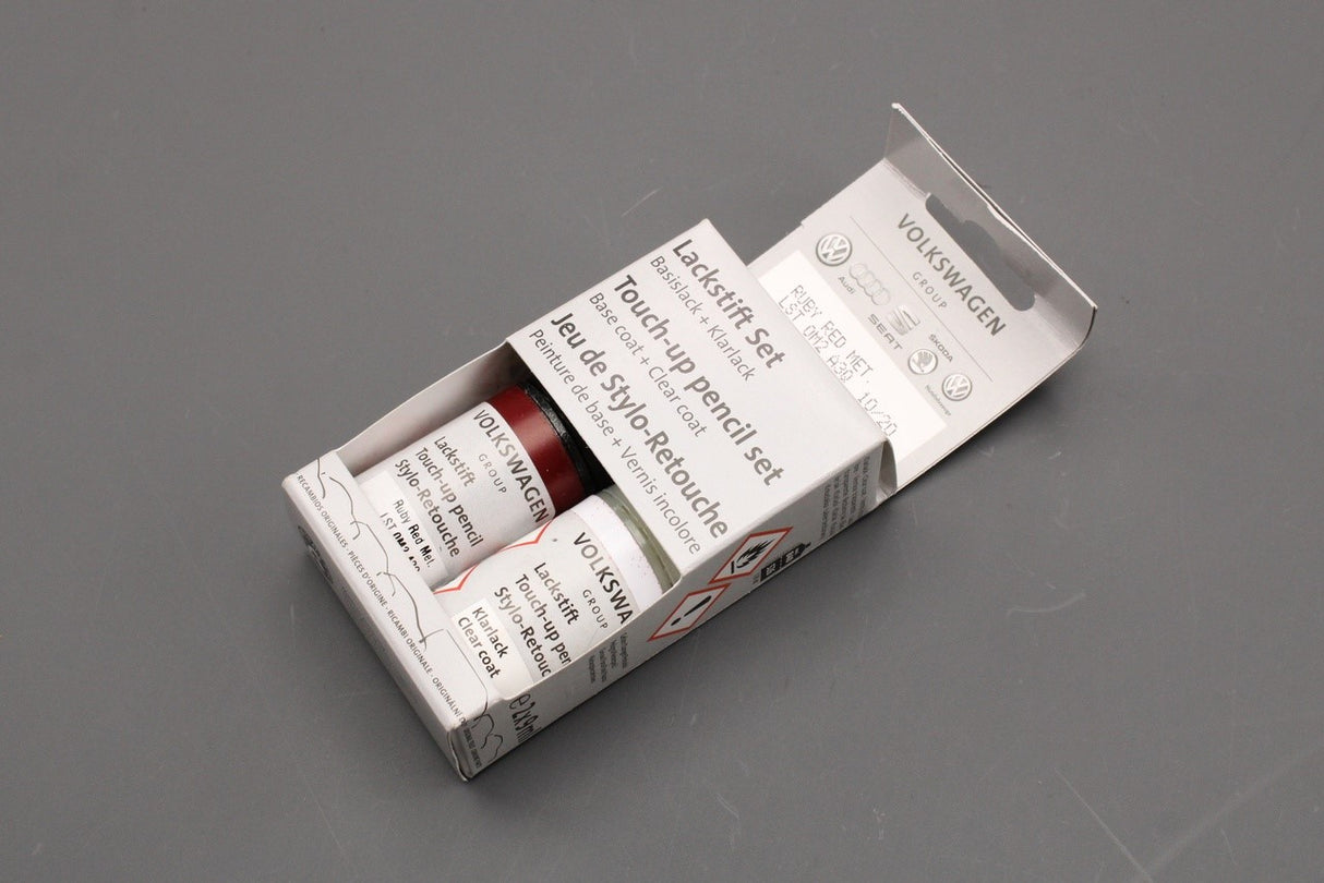 VW Audi touch up paint set ruby red metallic A3Q (x2 9ml) LST0M2A3Q