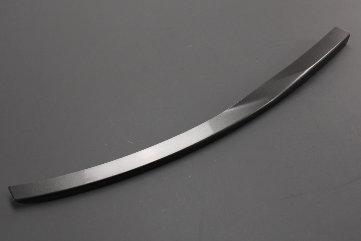 Range Rover 2013-2022 front lower bumper trim (right) LR098548