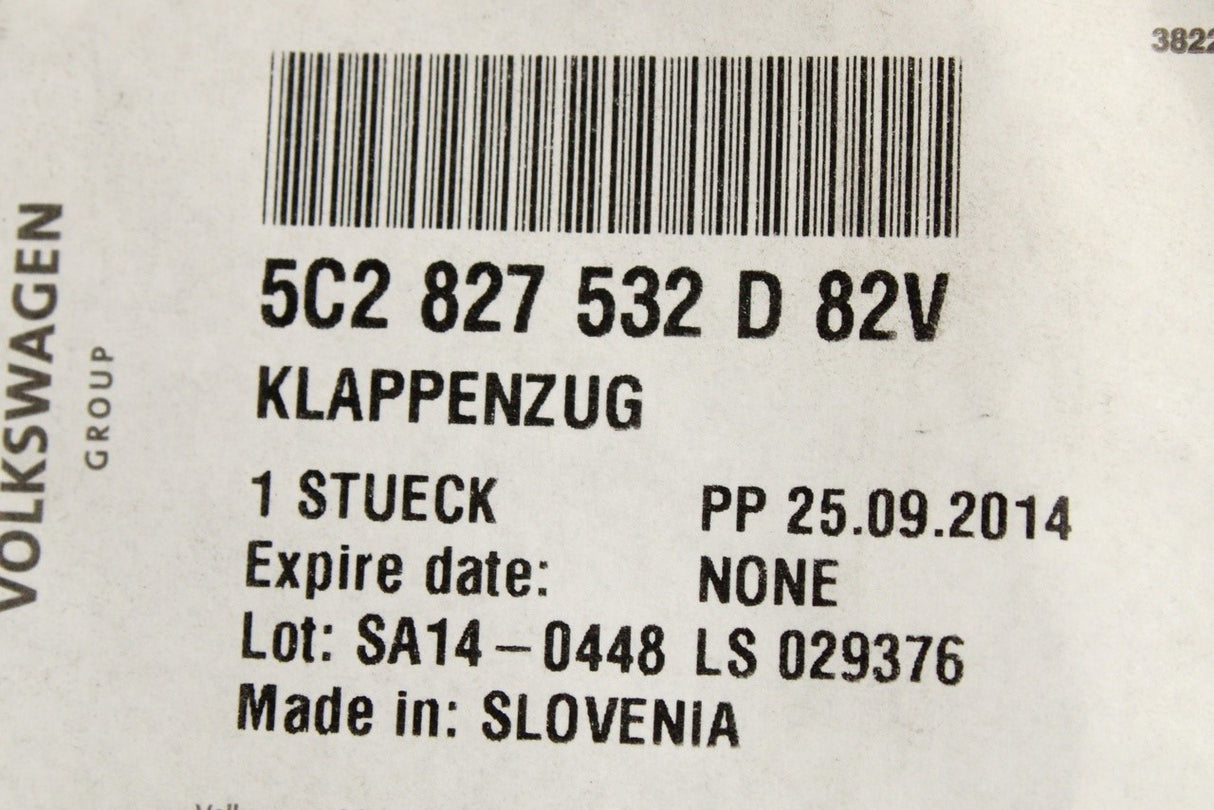 VW Beetle Cabrio 2013-19 rear boot lid release cable (RHD) 5C2827532D 82V