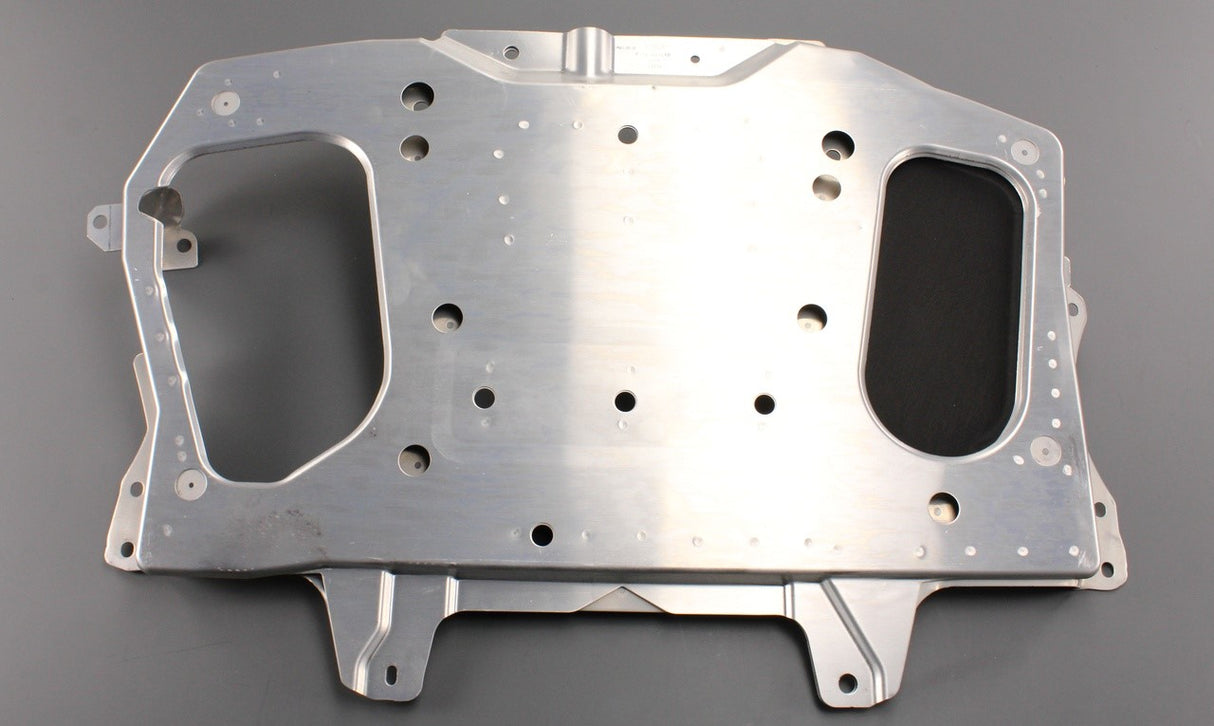 Land Rover Discovery 5 2017-on underbody shield (transmission) LR112608