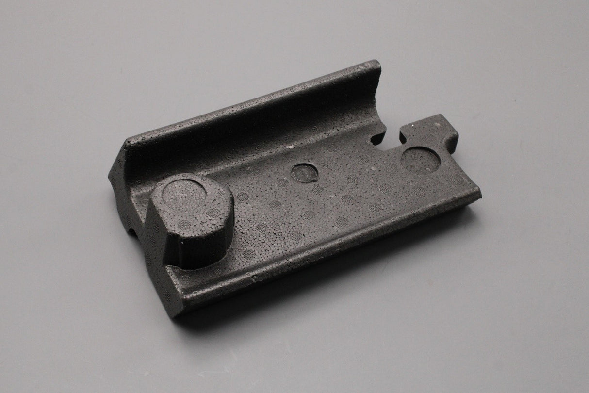 Range Rover Sport 2010-2013 bumper moulding pad (rear left) LR021955