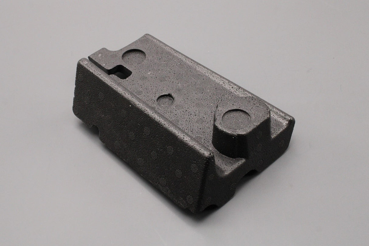 Range Rover Sport 2010-2013 bumper moulding pad (rear left) LR021955