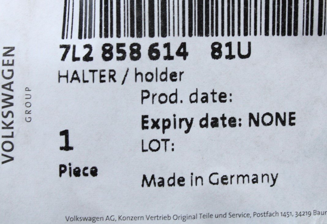 VW Transporter T6.1 drivers side cup holder insert 7L2858614 81U