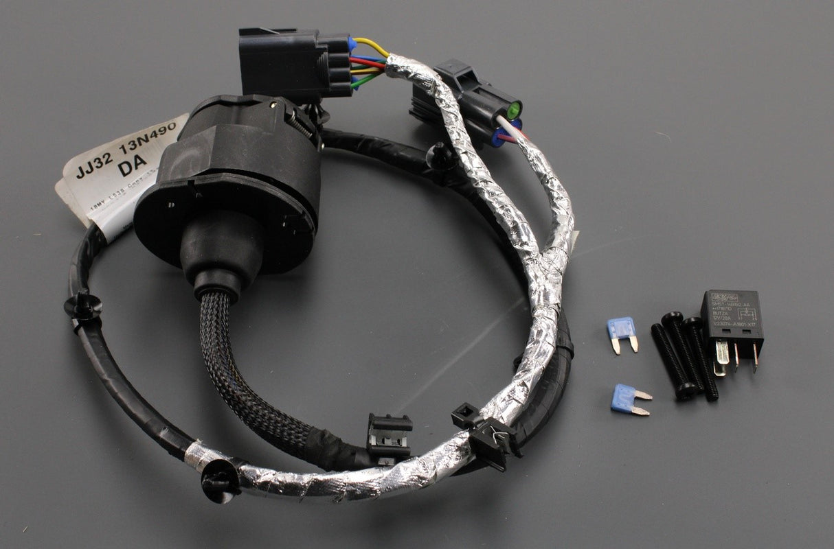 Range Rover Evoque Convertible 12-18 13-pin tow bar electrics VPLVT0245