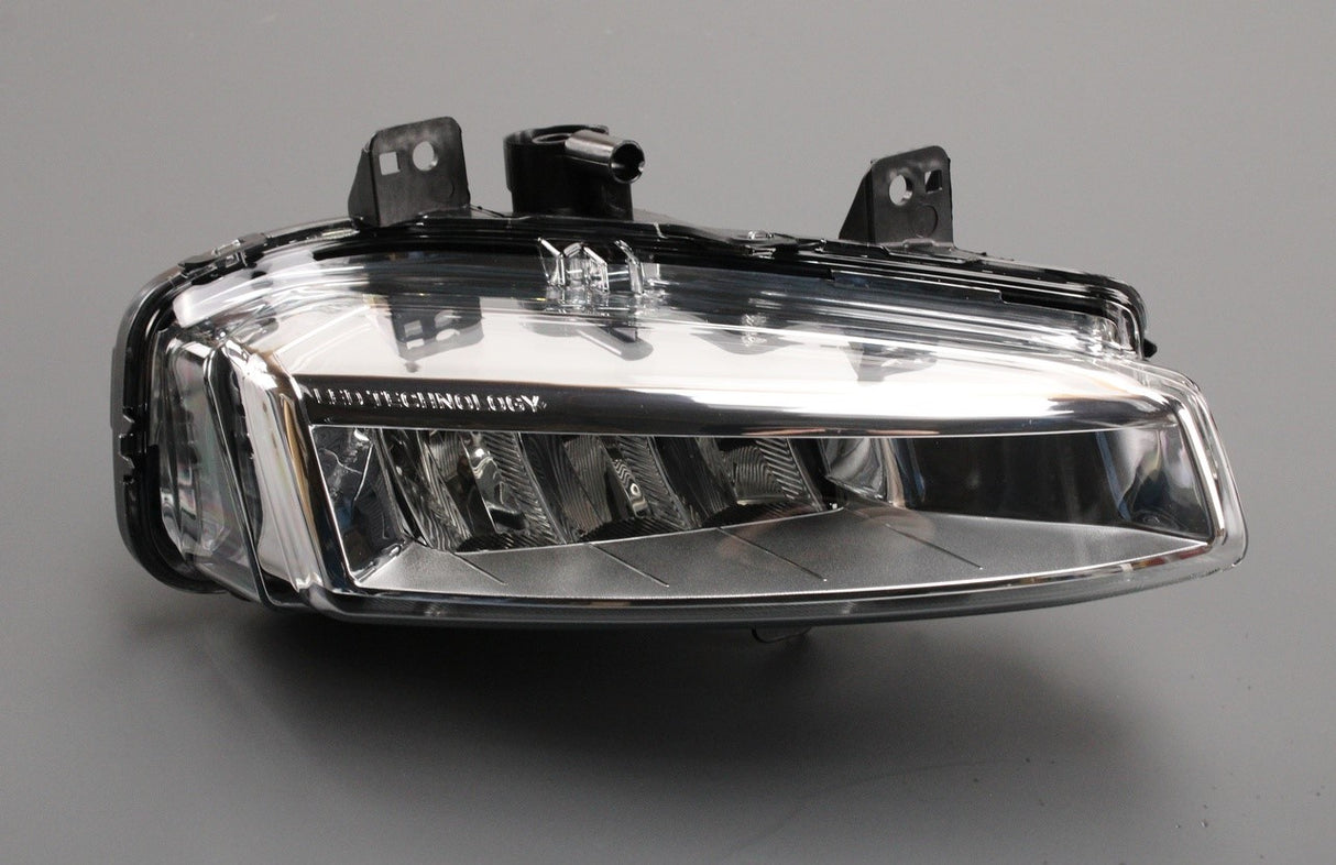 Land Rover Discovery Sport Evoque 2012-on fog light (right) LR077887