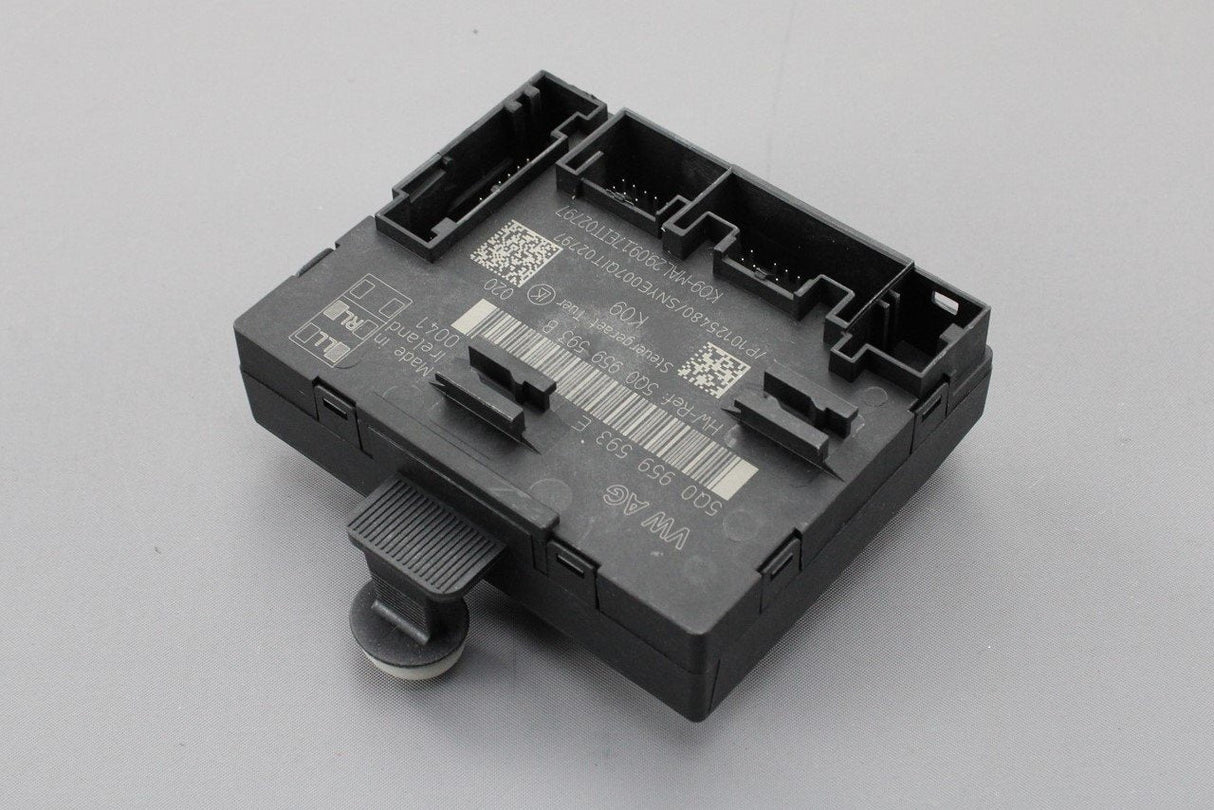 Audi A3 Q2 TT RS3 VW Golf door control module (drivers) 5Q0959593E Z00