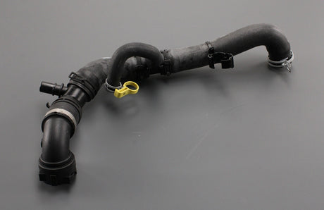 Land Rover Discovery 5 Range Rover 13-on bottom radiator hose LR081663