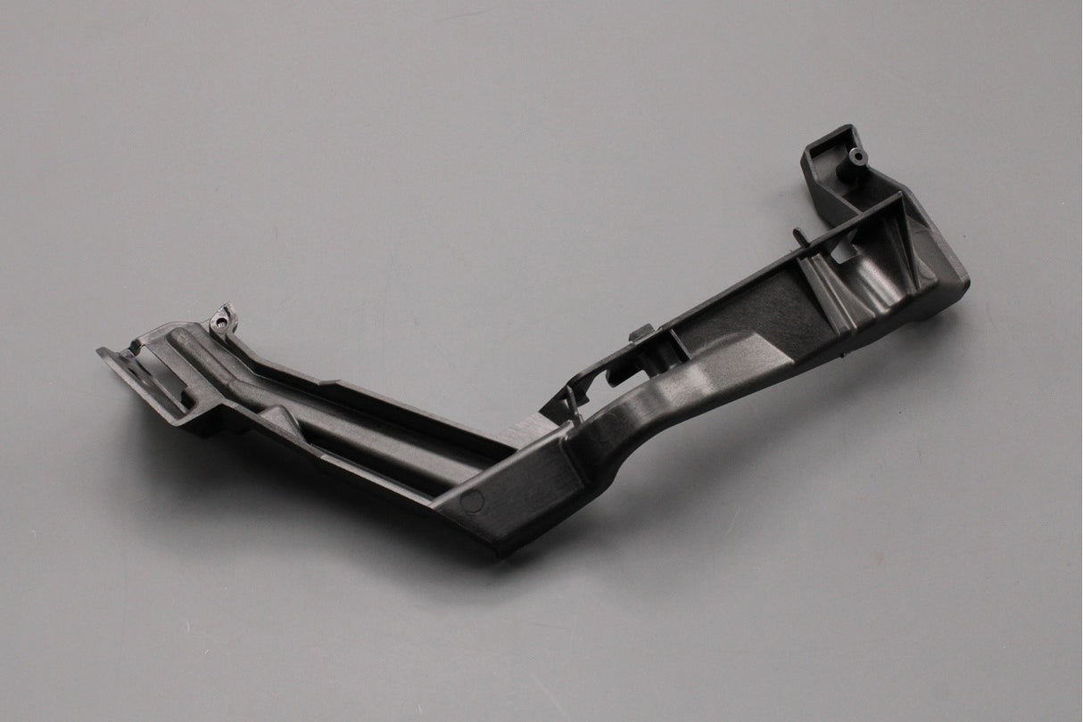 Land Rover Range Rover 13-22 rear left bumper mounting bracket LR114024