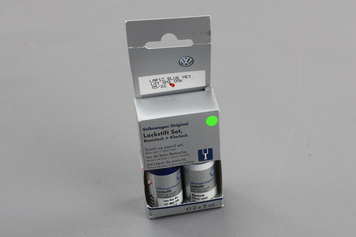 VW Lapiz Blue metallic touch up paint and clear coat (Golf R) LST0M2D5K