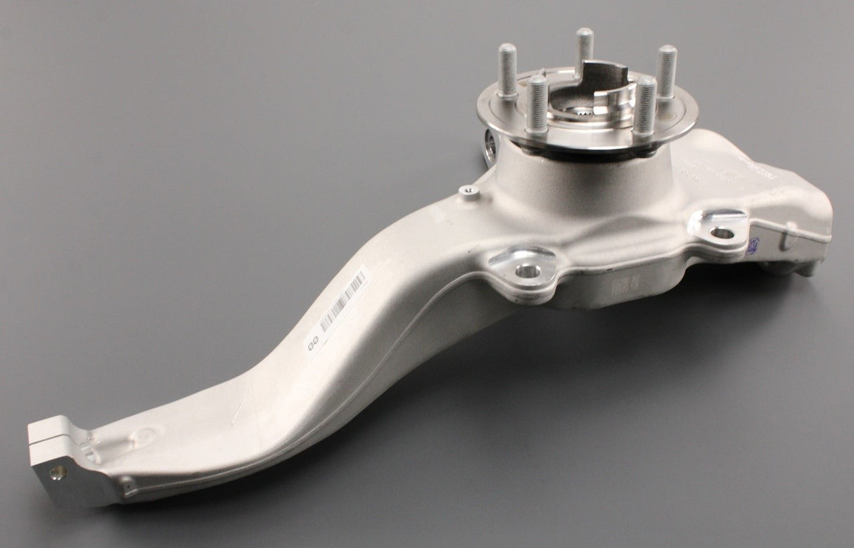 Land Rover Range Rover LWB 2013-2022 front hub (right) LR146341