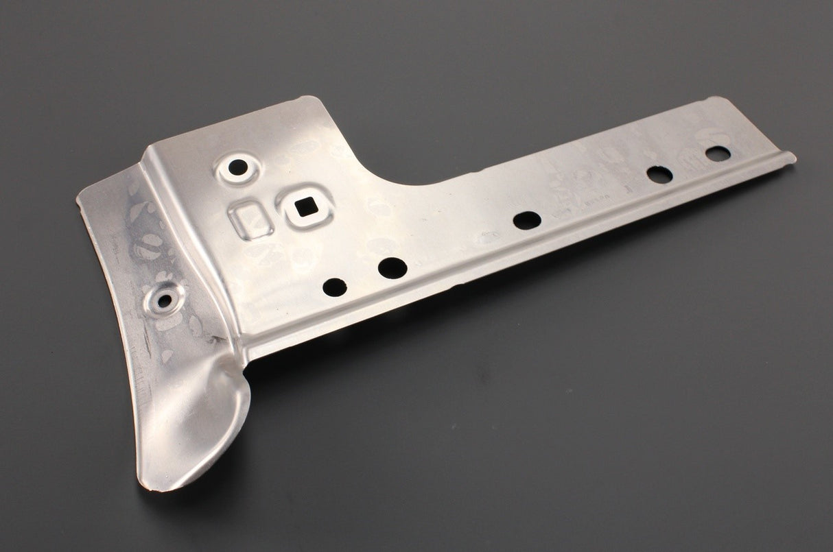 Land Rover Defender 2020-on rear corner body panel (left) LR130917