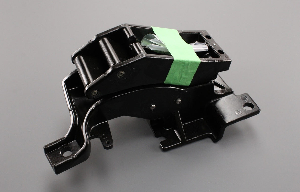 Range Rover 13-22 Sport 14-22 side step bracket (front left) VPLGP0137