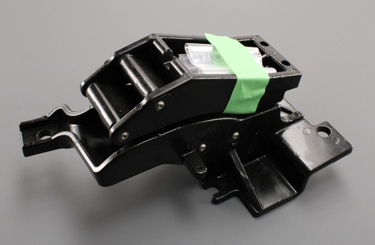 Range Rover 13-22 Sport 14-22 side step bracket (front right) VPLGP0139