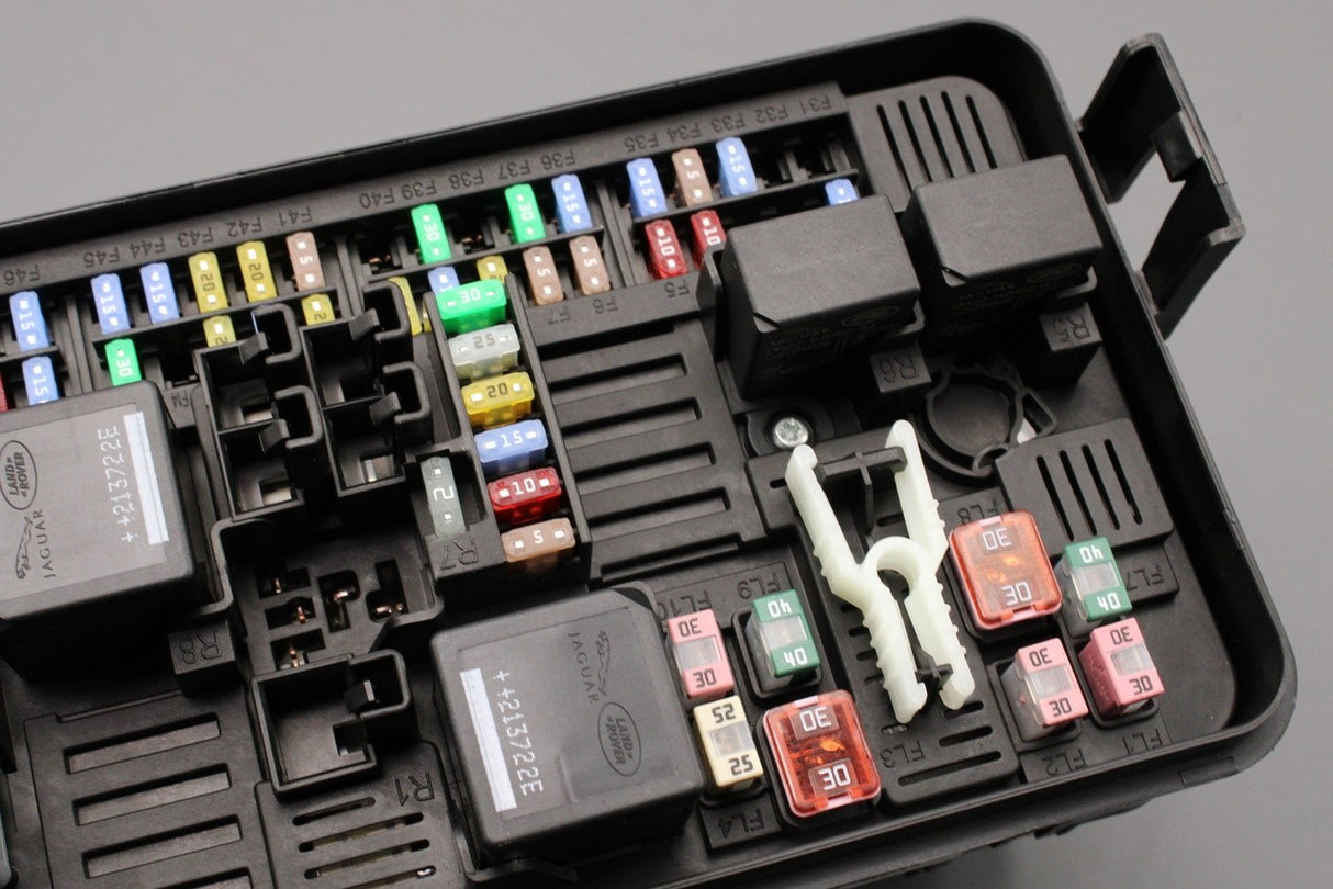 Range Rover 2013-2022 Range Rover Sport 2014-2022 rear fuse box LR138624
