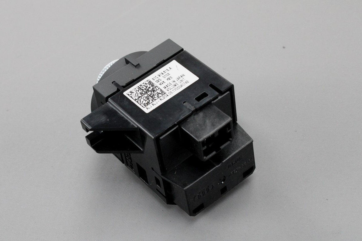 Audi Q2 SQ2 2017-on radio volume control knob (RHD) 81C919616A