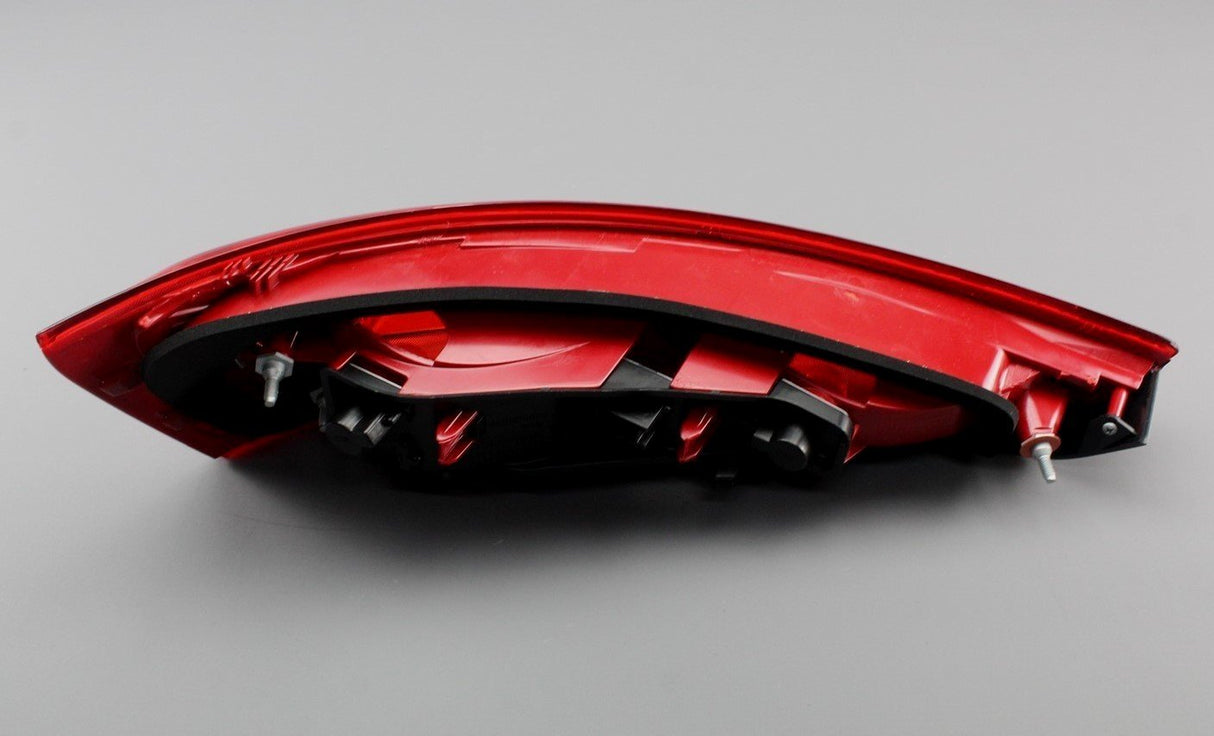 Audi Q3 2012-2018 halogen tail light unit (right rear) 8U0945094