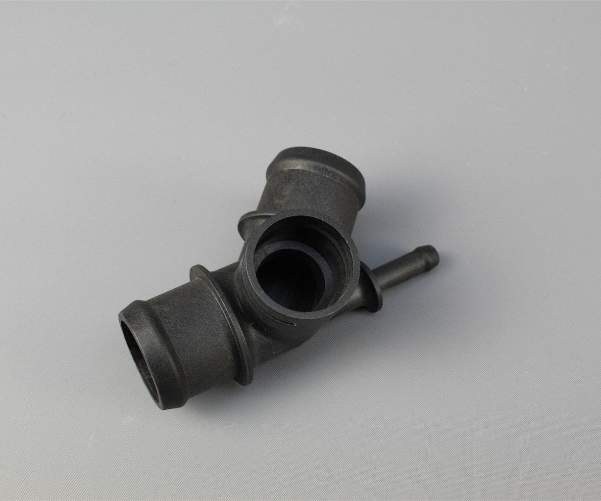 VW Audi Skoda SEAT various models coolant hose connector 1J0121087