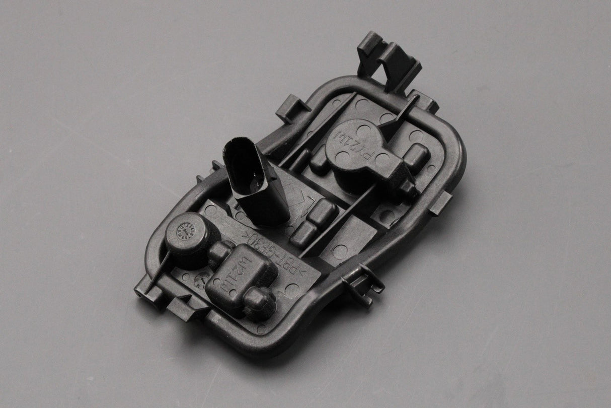 Audi A3 2013-16 3-door rear light bulb holder (left, outer) 8V3945257