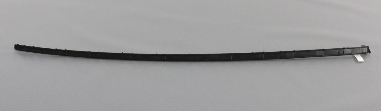 SEAT Arona 2018-on retainer for windscreen trim seal (right) 6F9854542B