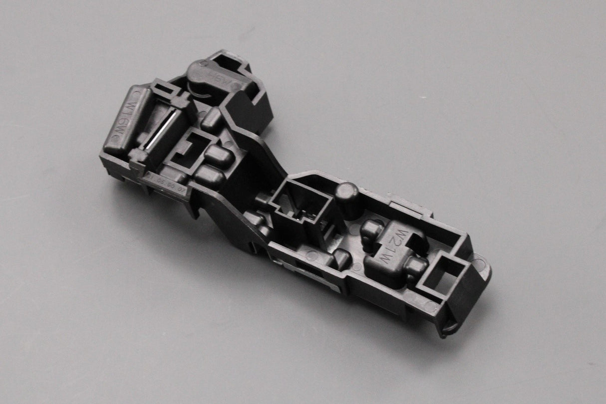 Audi A3 2013-16 3-door rear light bulb holder (left, inner) 8V3945257A