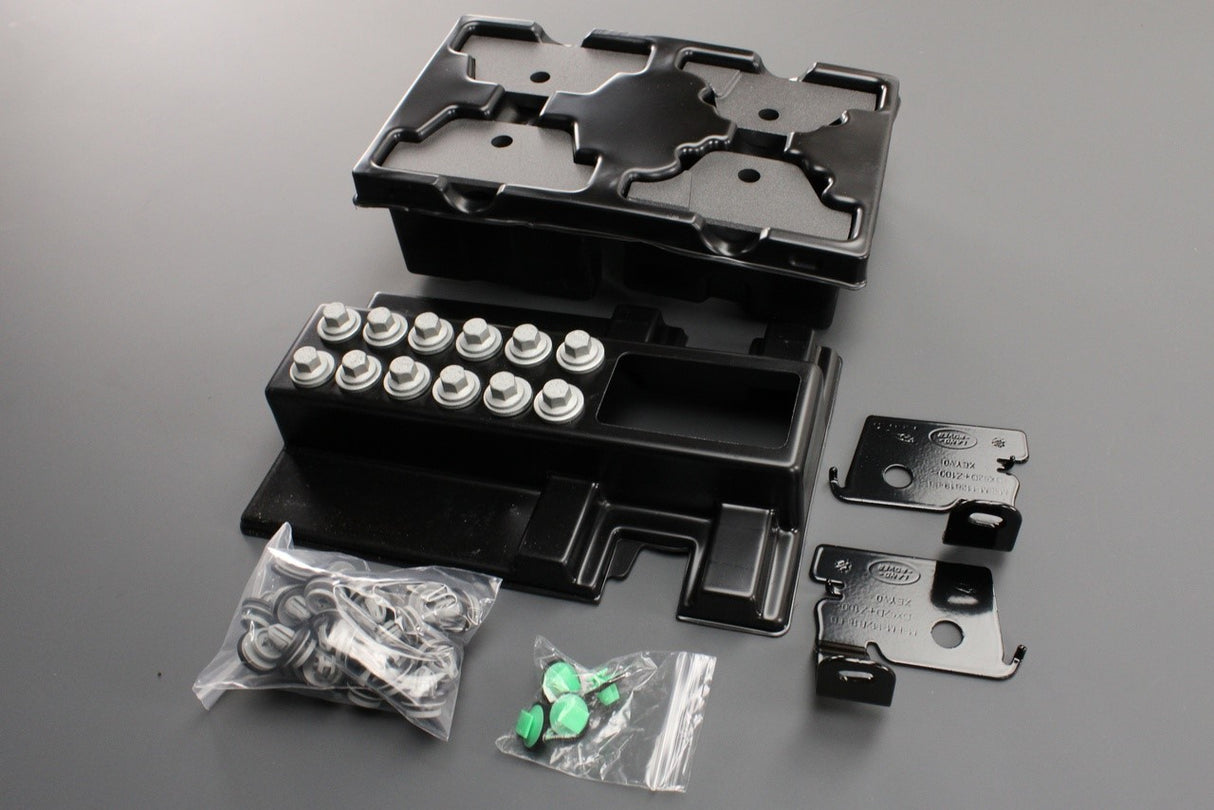 Range Rover 2022-on side step fixings kit (LWB) VPLKP0534