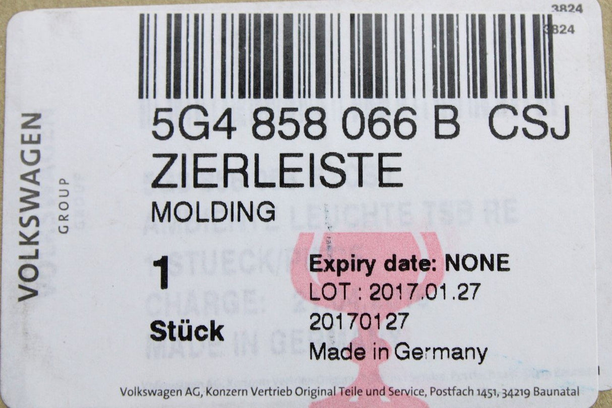 VW Golf R MK7 7.5 right front door card insert trim (5DR) 5G4858066B CSJ