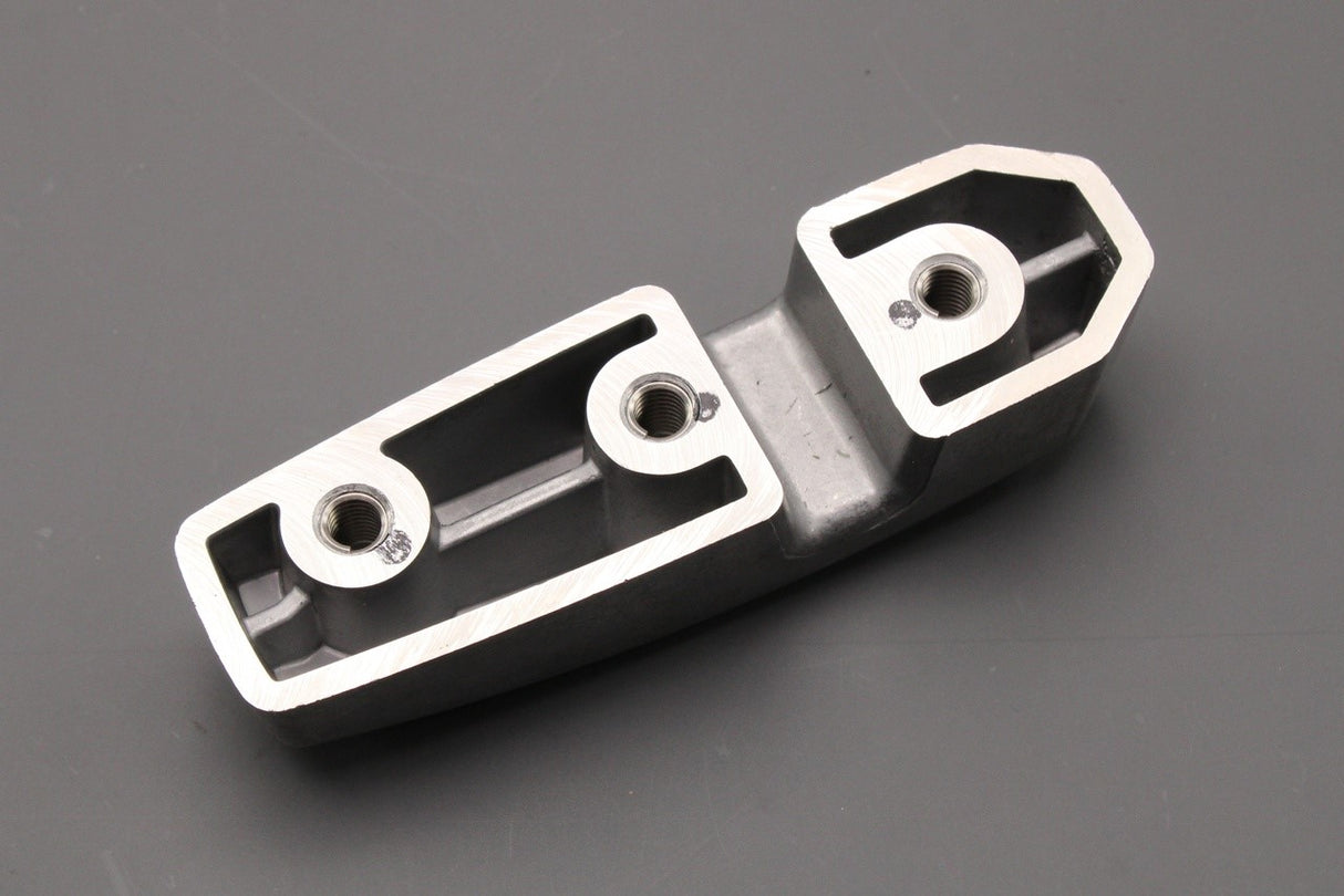 Land Rover Defender L315 1987-2006 windscreen bracket (left) MUC7912