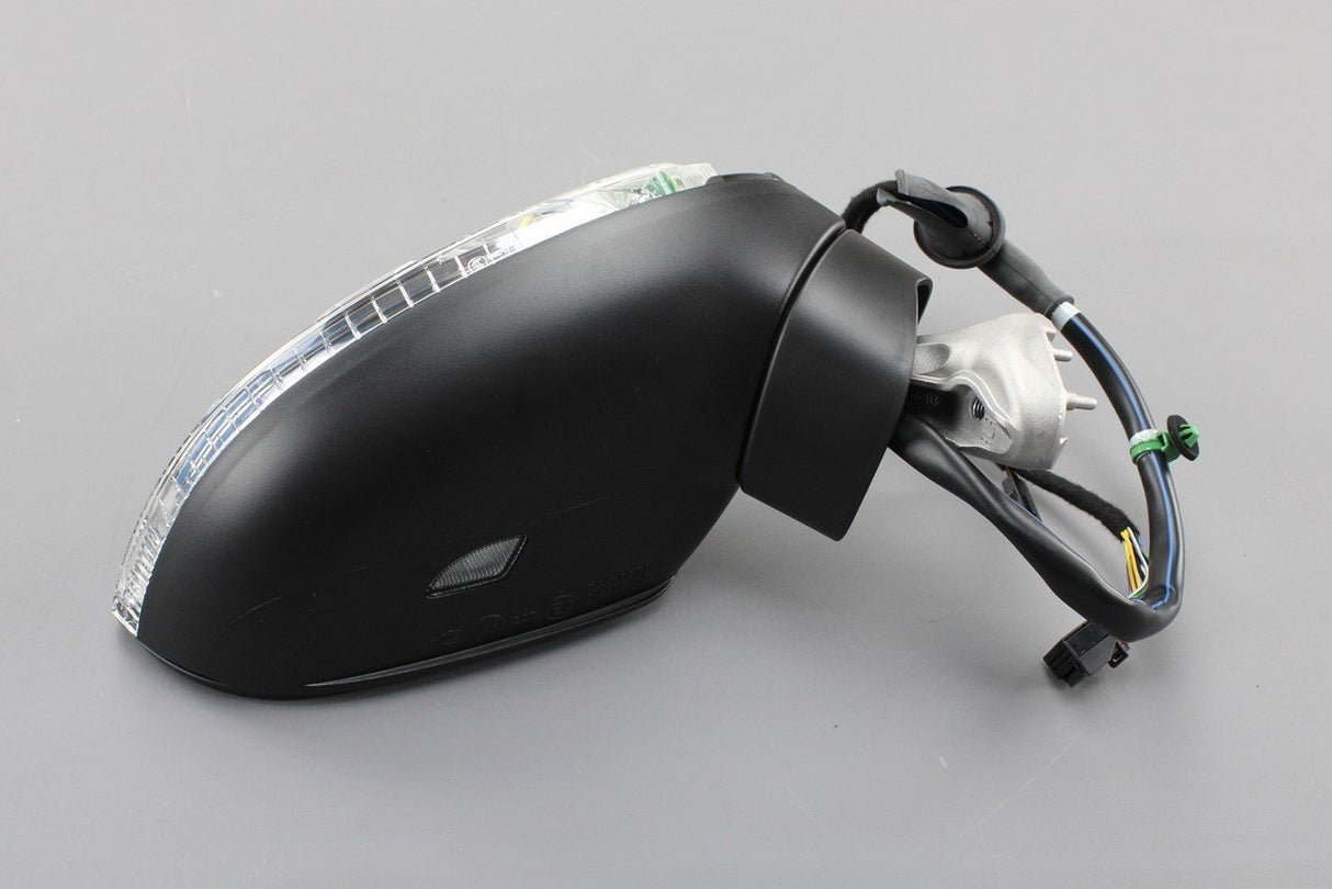 VW Passat B8 2015-on right wing mirror housing RHD 3G2857508DP 9B9