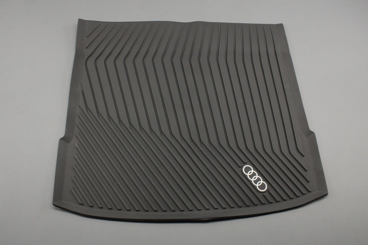 Audi Q6 e-tron 2024-on accessory rubber boot load liner 85H061180