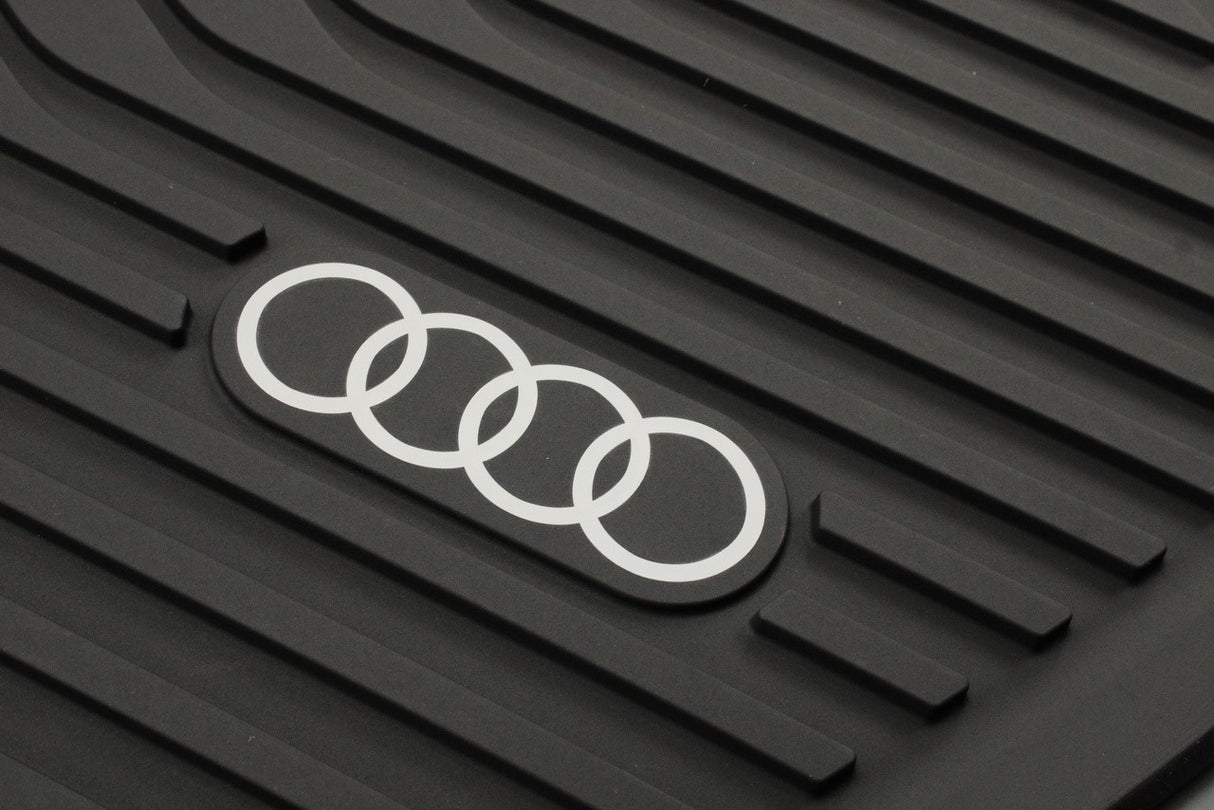 Audi Q6 e-tron 2024-on accessory rubber boot load liner 85H061180