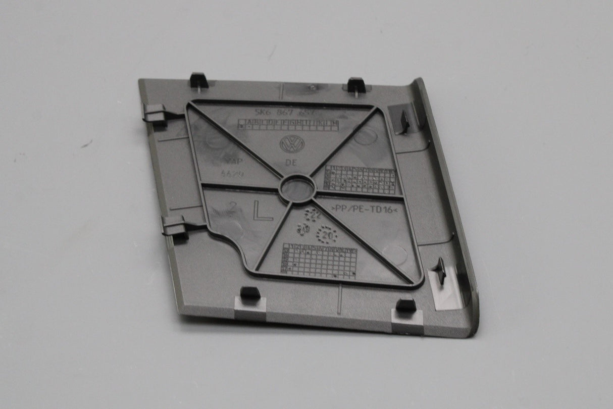 VW Golf MK6 2009-13 rear light inspection cover (left) 5K6867657 82V