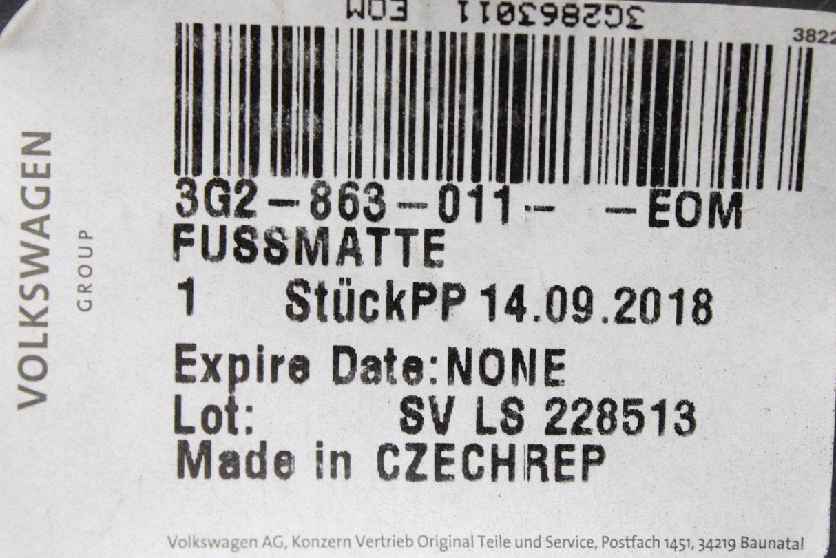 VW Passat B8 2015-On textile carpet floor mats black (RHD) 3G2863011 EOM