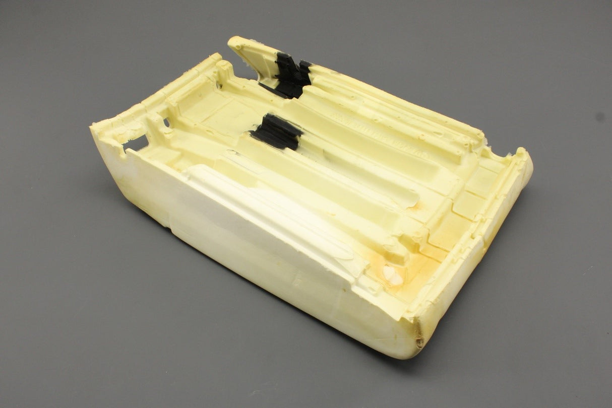 Audi Q5 17-on seat back rest foam padding (rear right) 80A885776A