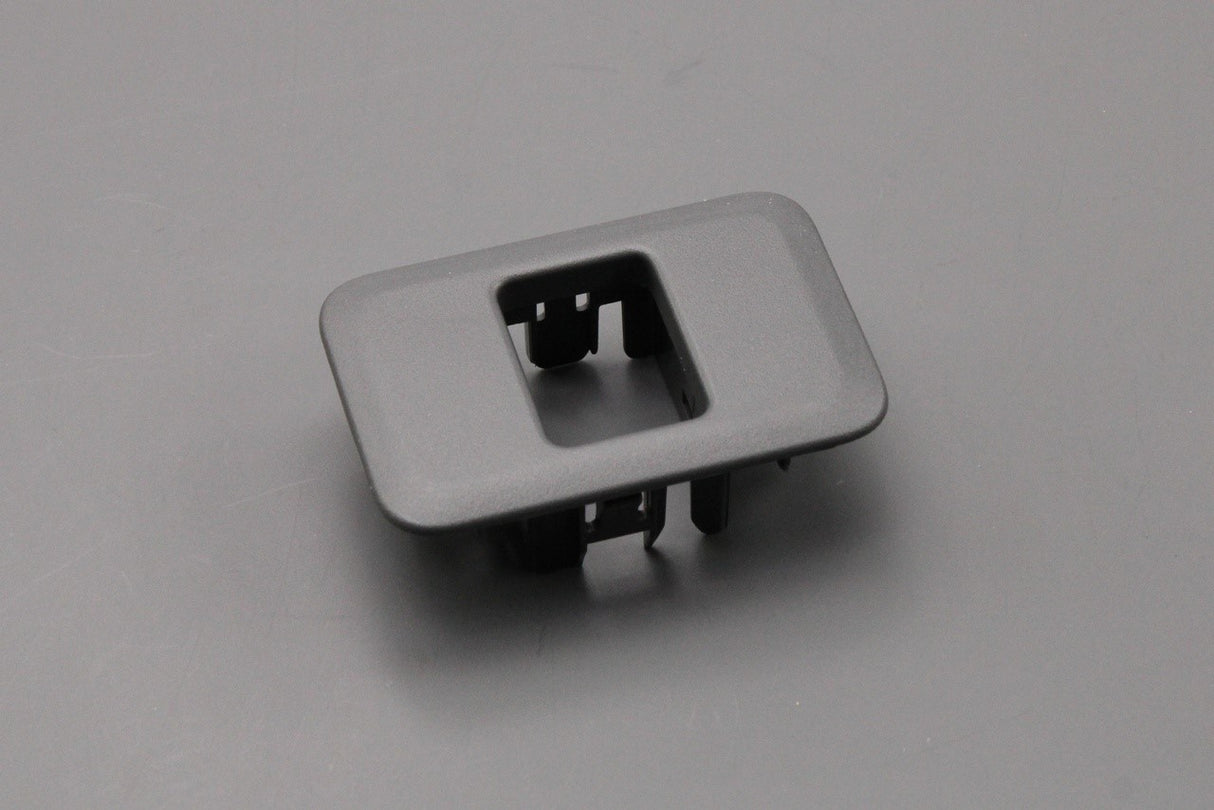 Land Rover Defender 2020-on deployable towbar switch trim LR131553