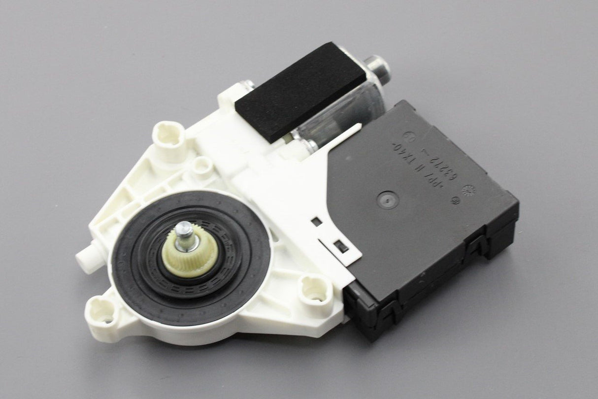 Audi R8 Spyder 2007-12 door window regulator motor (left) 427959802D