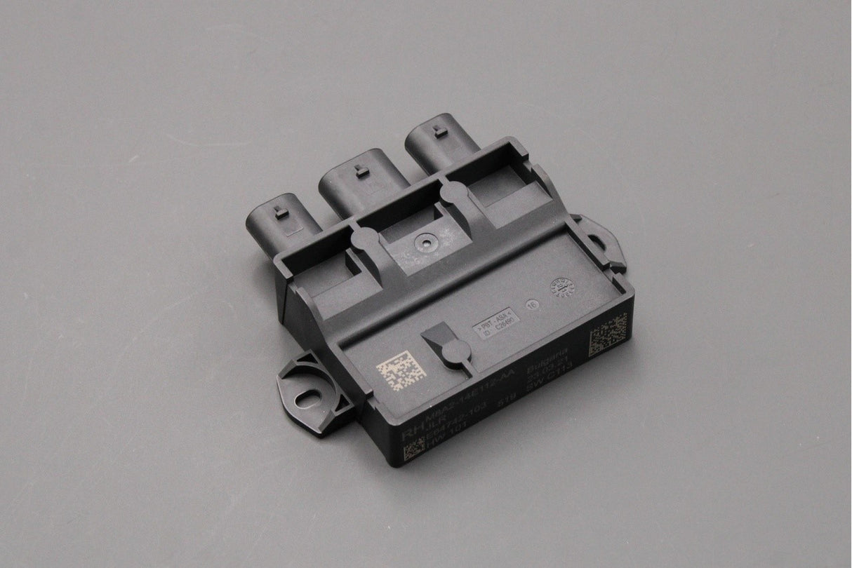 Jaguar I-Pace E-Pace 2017-on boot lid control module (right) T2R62036