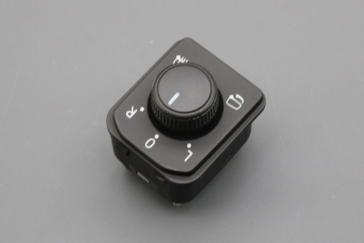 Skoda Karoq Kodiaq Octavia wing mirror adjustment switch 565959565A WHI