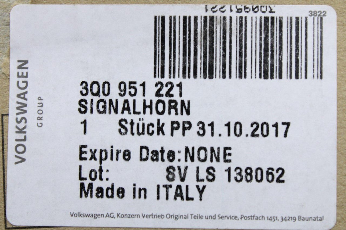 VW Passat B8 2015-21 Low tone horn signal 3Q0951221