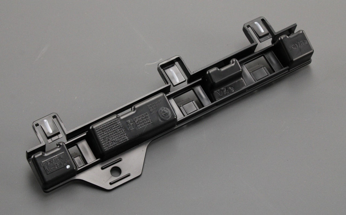 BMW 3 Series F30 F31 F35 front bumper bracket guide (left) 51777240873