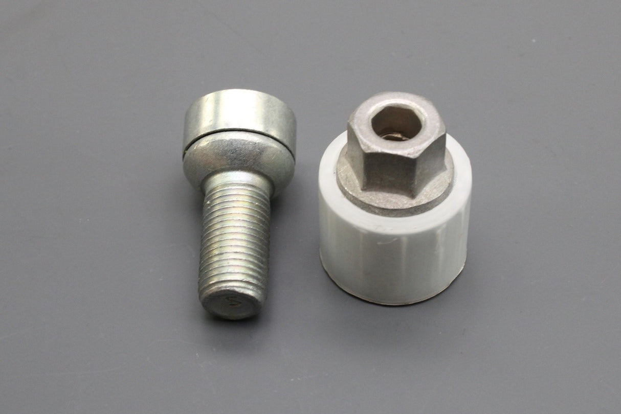 Skoda locking wheel nut with key (776) 5J0698139 776
