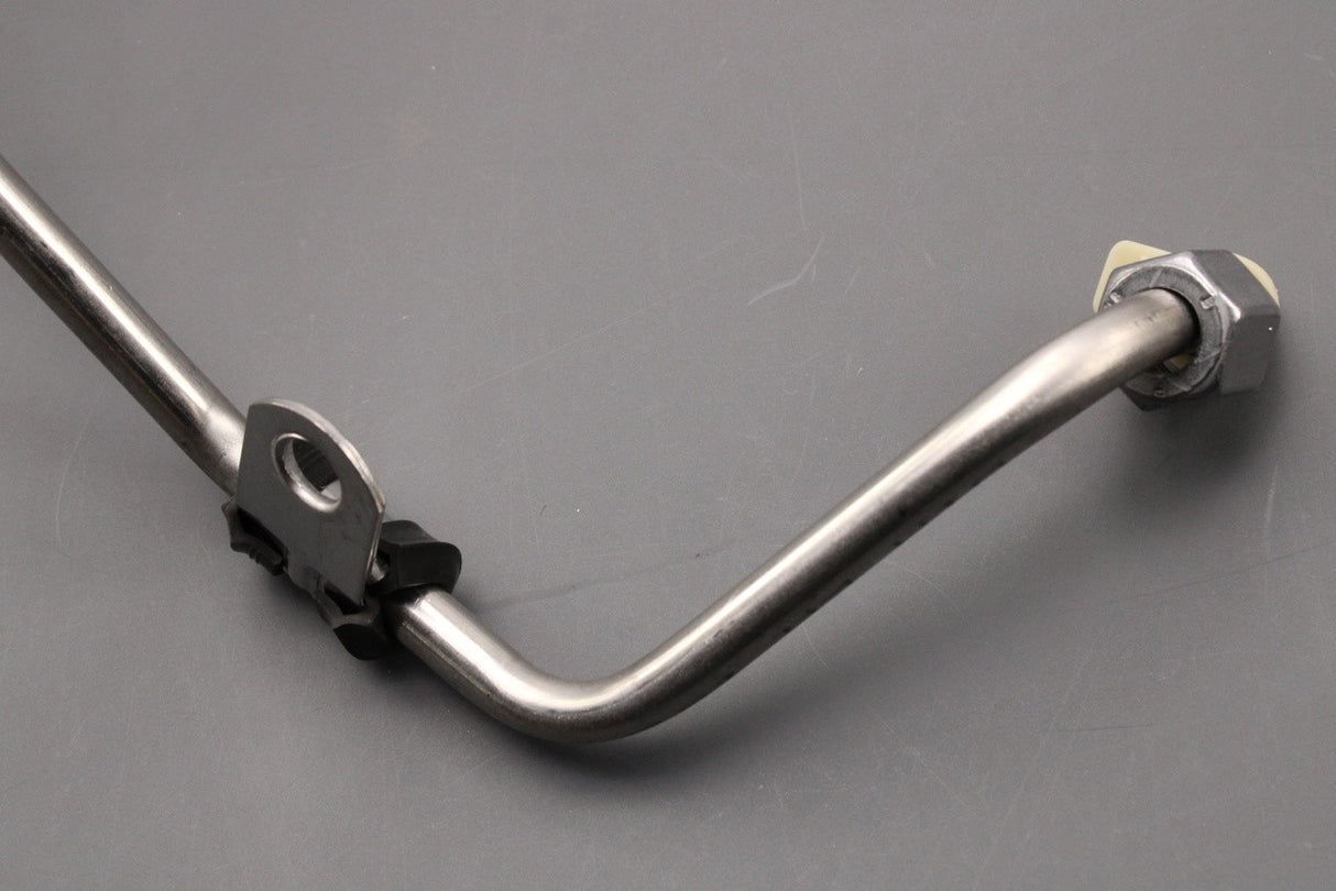 Land Rover Discovery Defender 3.0L 5.0L fuel cross over pipe LR088579