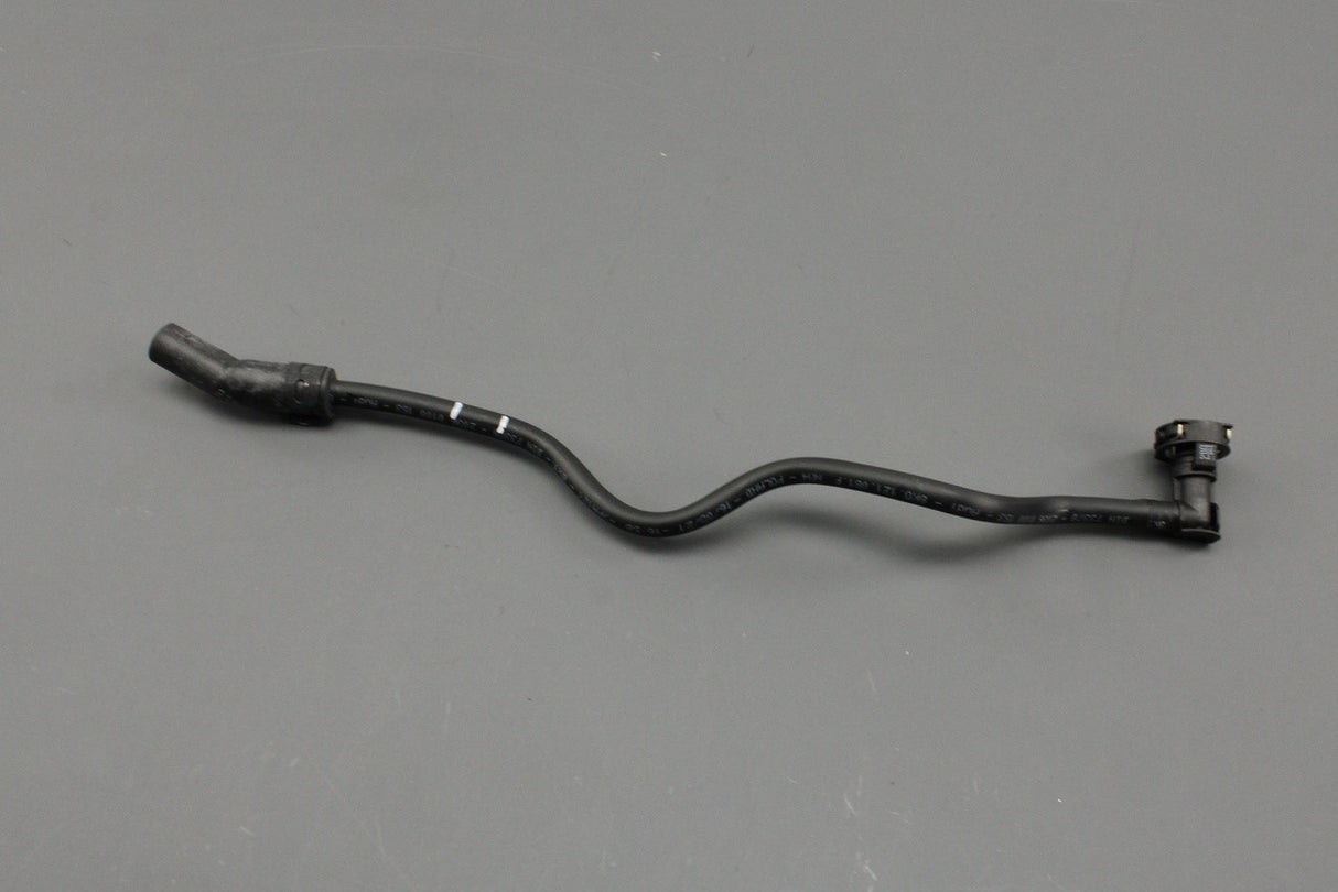 Audi A4 2008-16 A5 2008-11 2.7 3.0 TDI coolant hose 8K0121081F