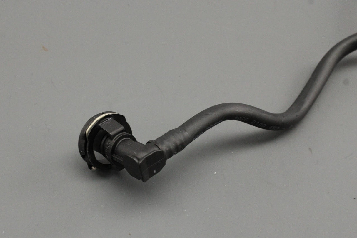Audi A4 2008-16 A5 2008-11 2.7 3.0 TDI coolant hose 8K0121081F