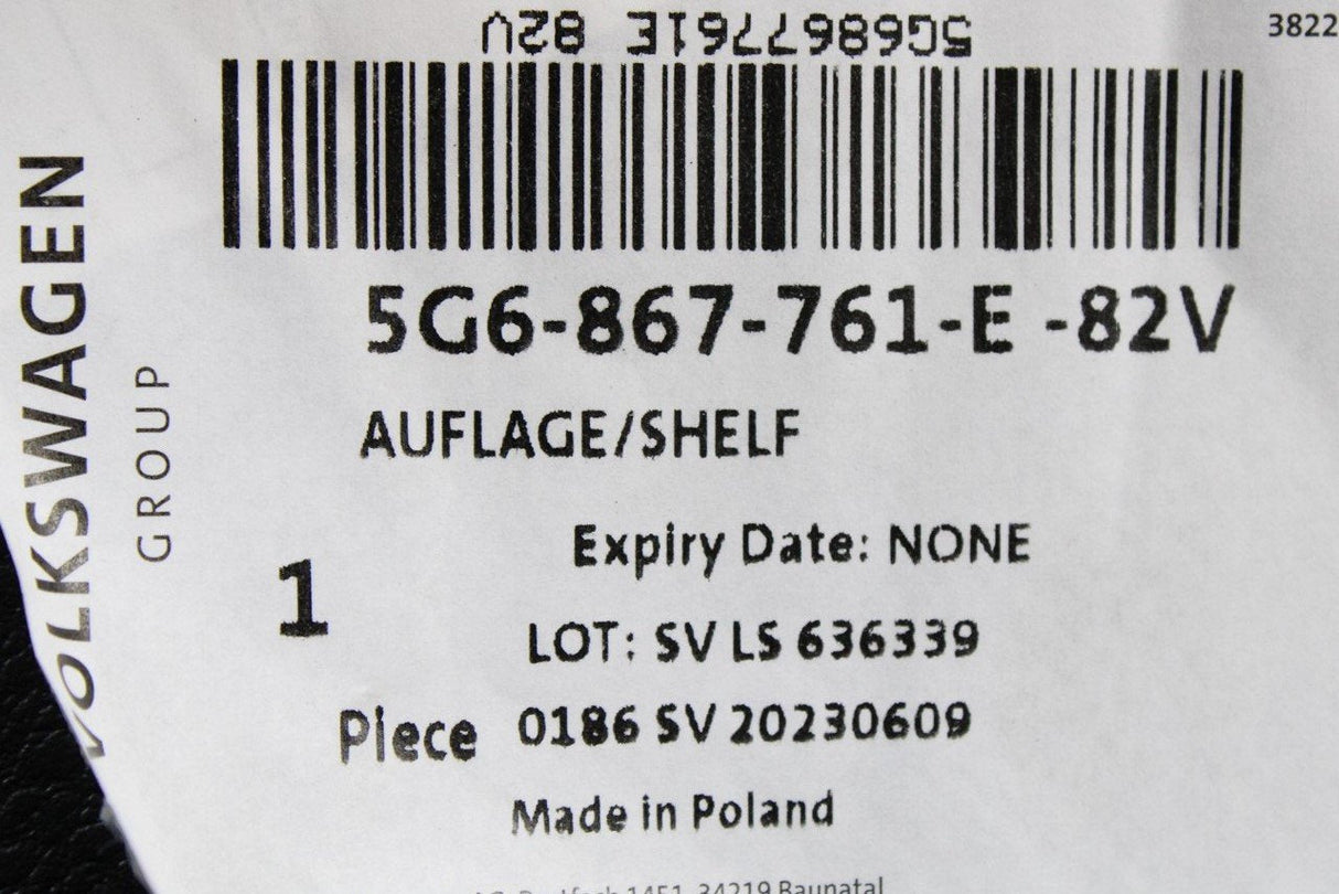 VW Golf MK7 MK7.5 2013-2020 interior boot trim (left) 5G6867761E 82V