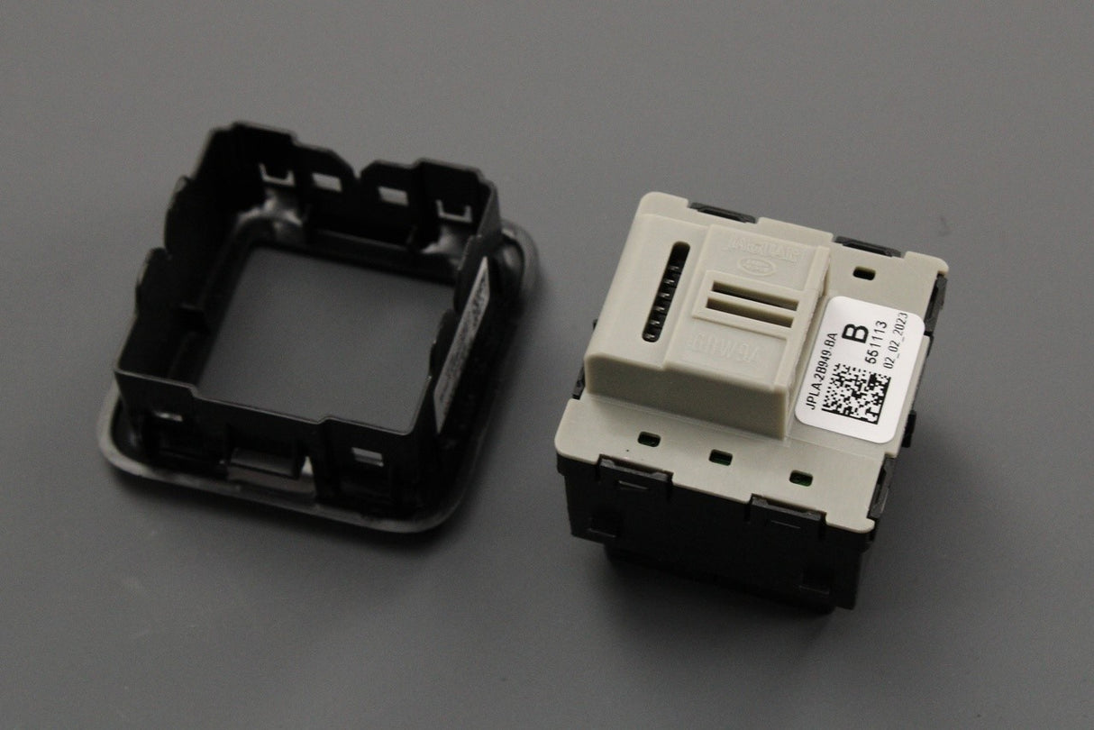 Range Rover 2013-2022 deployable tow bar switches VPLWT0243