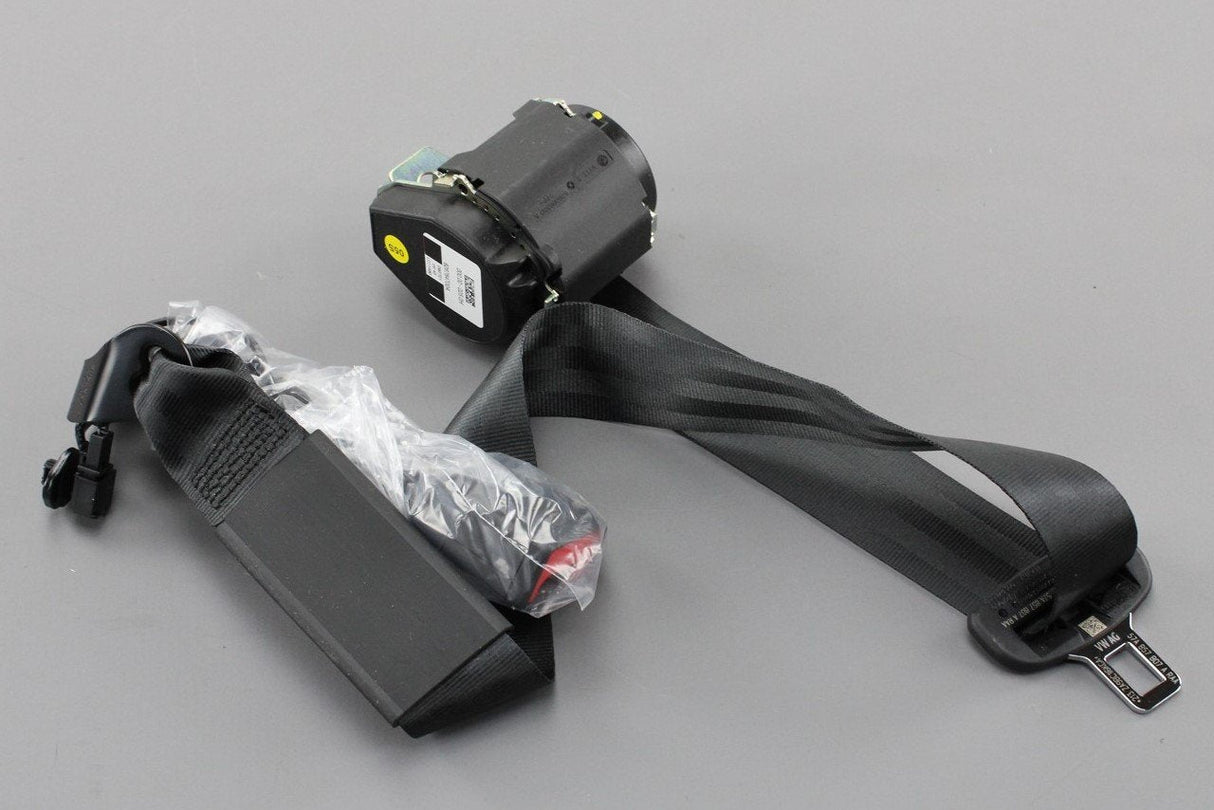 Skoda Karoq 2018-Onward Rear seat centre 3-point seatbelt 57A857807A RAA