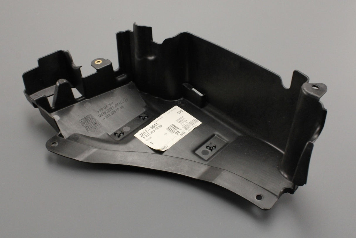 Mercedes-Benz E-Class 212 air suspension compressor cover A2123280286